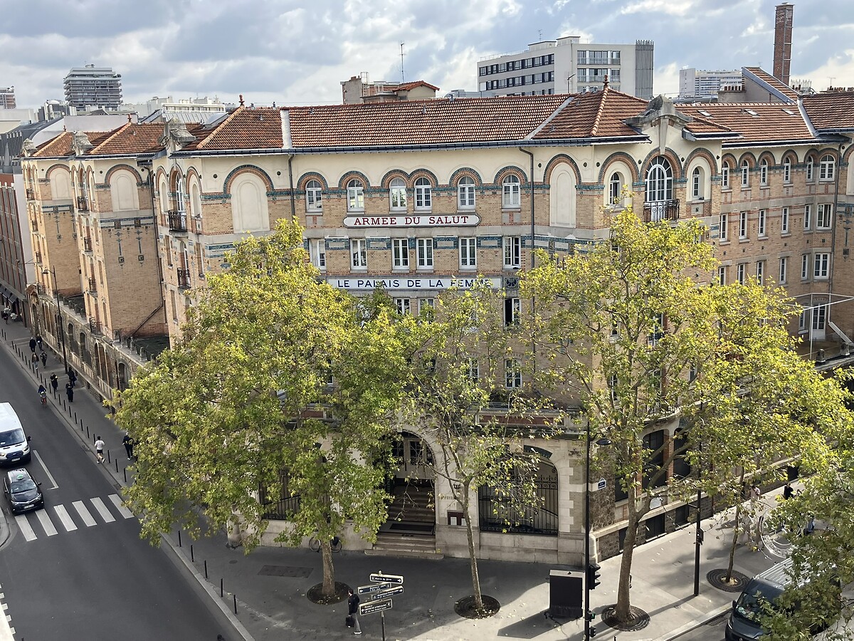 Façade 2025 du Palais de la Femme