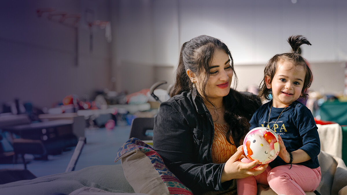 Une maman et son enfant accueillis par la Fondation de l'Armée du Salut